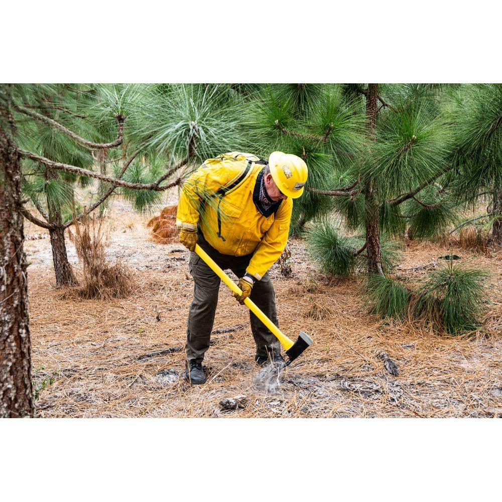 3.75 lbs. Pulaski Axe; NFES Version 42 in. Fiberglass Handle - Image 5