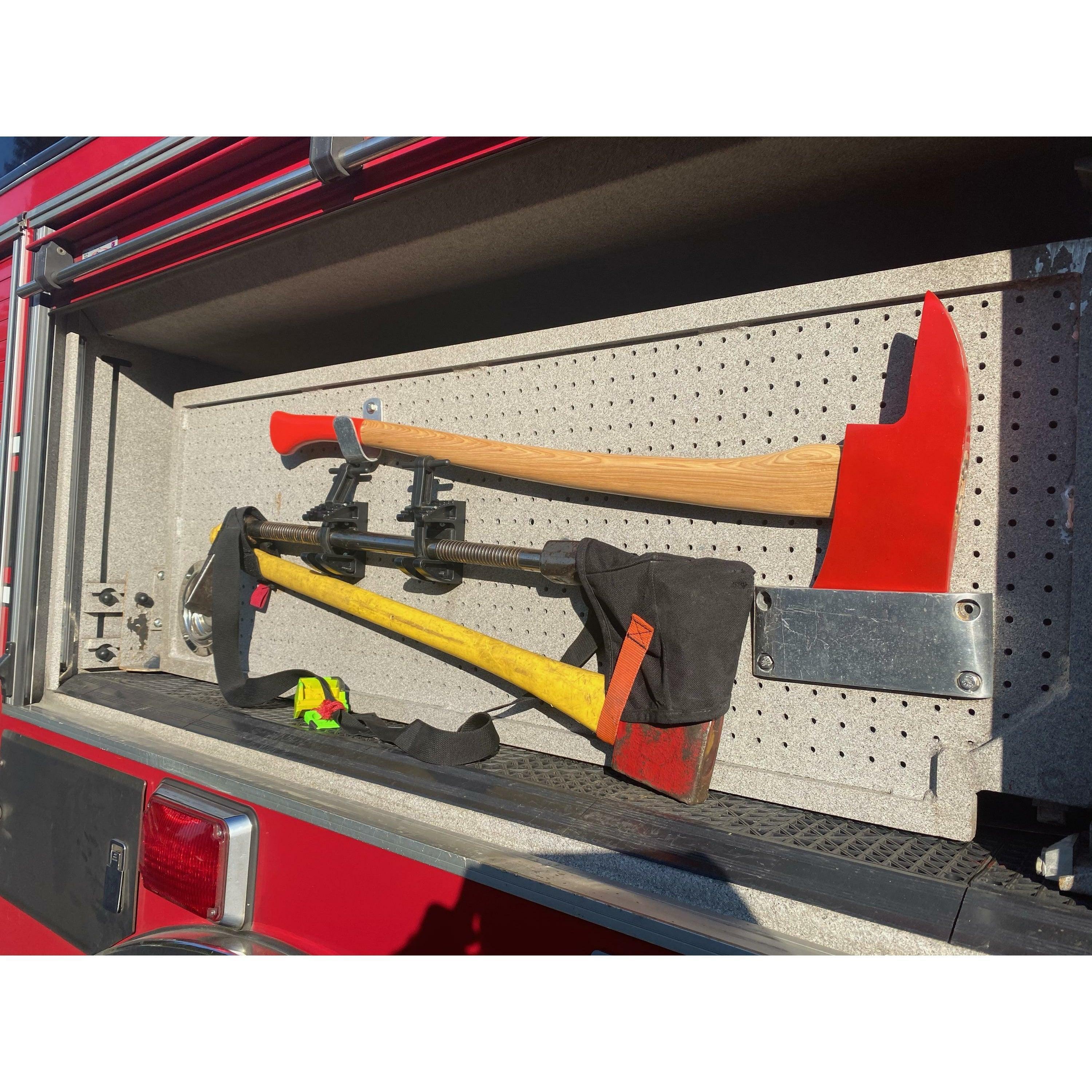 Firefighter Axe- International Pattern-900mm Hickory Handle - Image 5